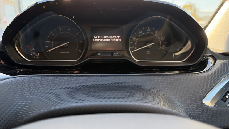 Peugeot 208 1.2 PureTech 82 Tech Edition 5dr [Start Stop] Petrol Hatchback